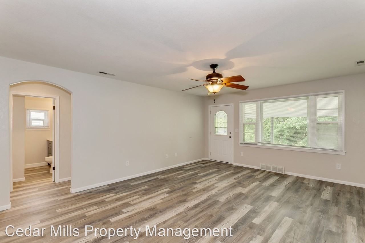 2609 W 36th St N - Photo 2 of 11