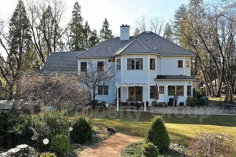 13016 Somerset Dr - Photo 2 of 25