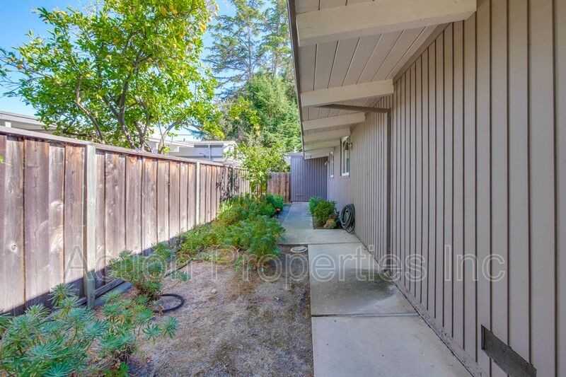 2440 Alvin St - Photo 3 of 49