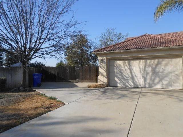 2090 W Julieann Ave - Photo 2 of 3