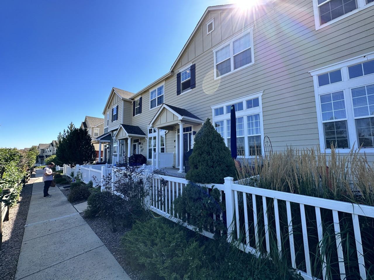 1505 Dawson Butte Way - Photo 2 of 45