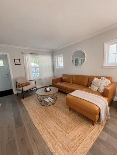 6827 25e Avenue - Photo 2 of 16