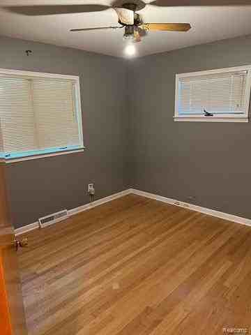 424 W La Salle Ave - Photo 5 of 16