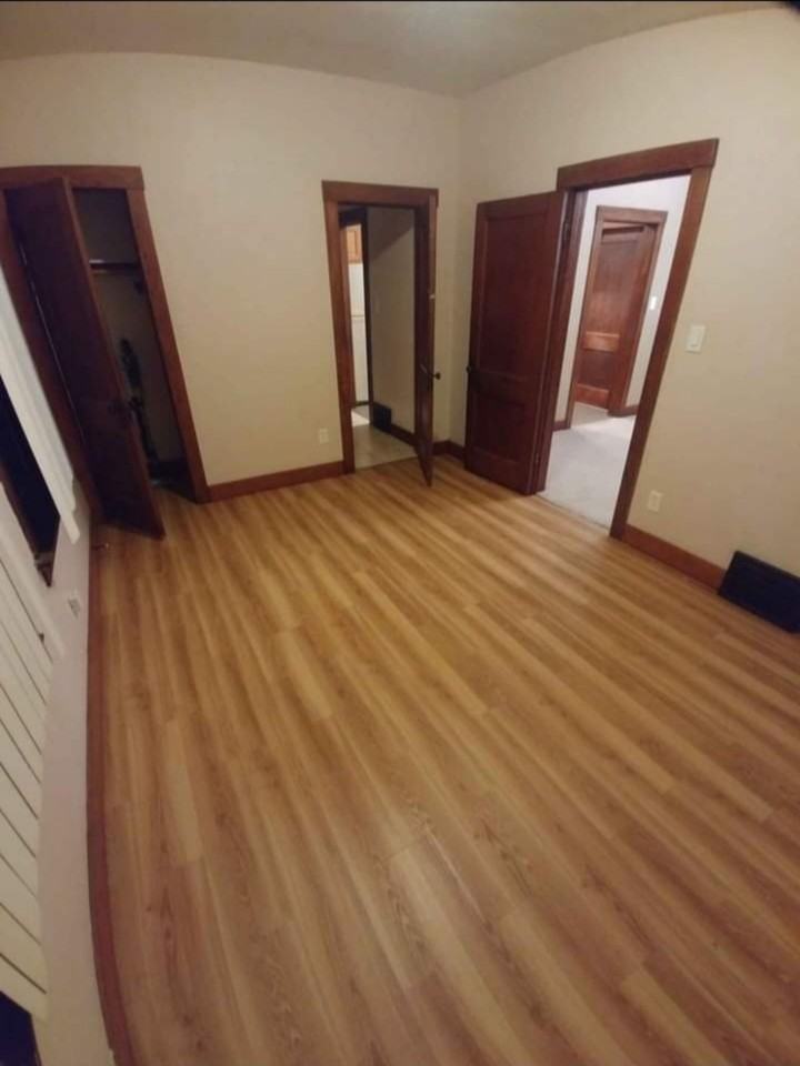 211 Elgin Road S Channing St #2 - Photo 2 of 9