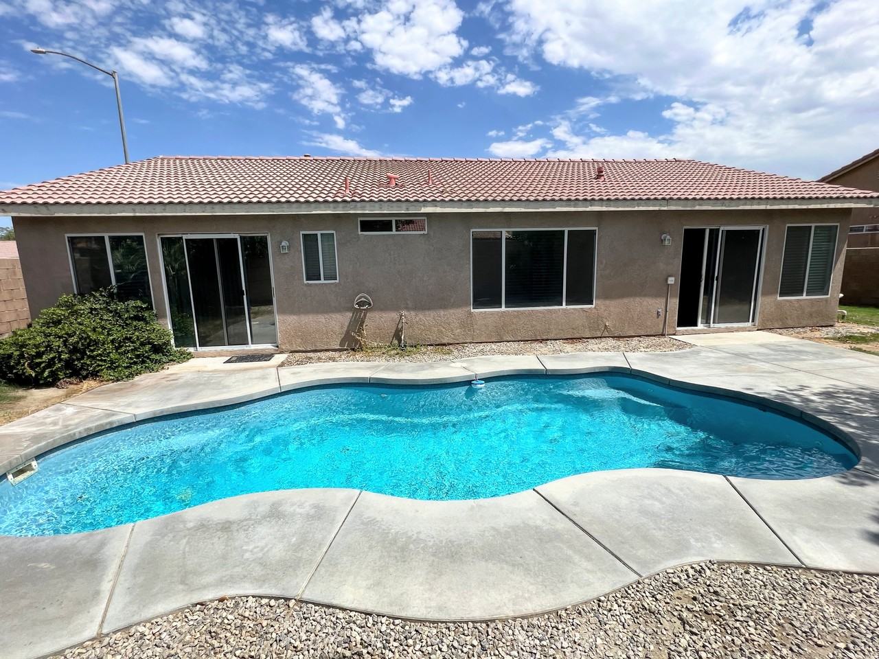 83883 Carolina Ct - Photo 3 of 7