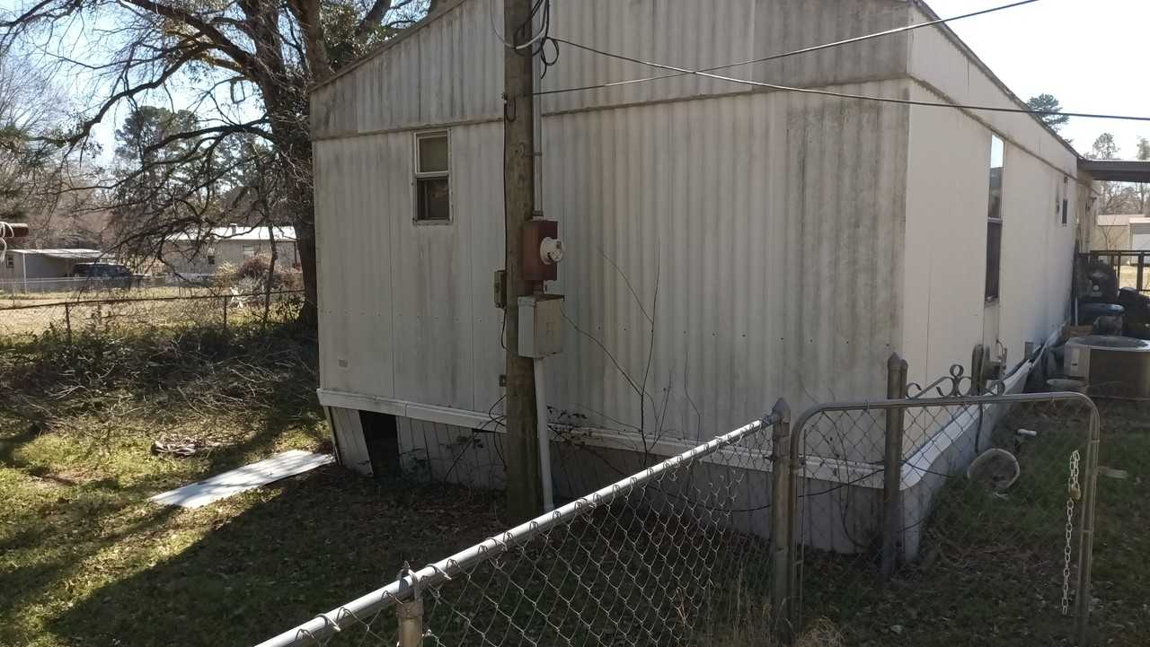 20735 Meadowlark Dr - Photo 3 of 10