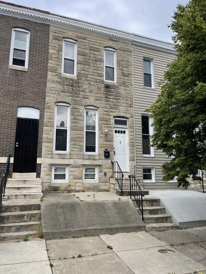 2618 Boone Street - Photo 5 of 19