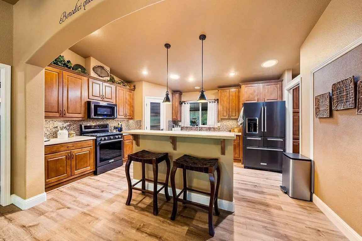 19933 Grande Vista Ln #19933 - Photo 2 of 9