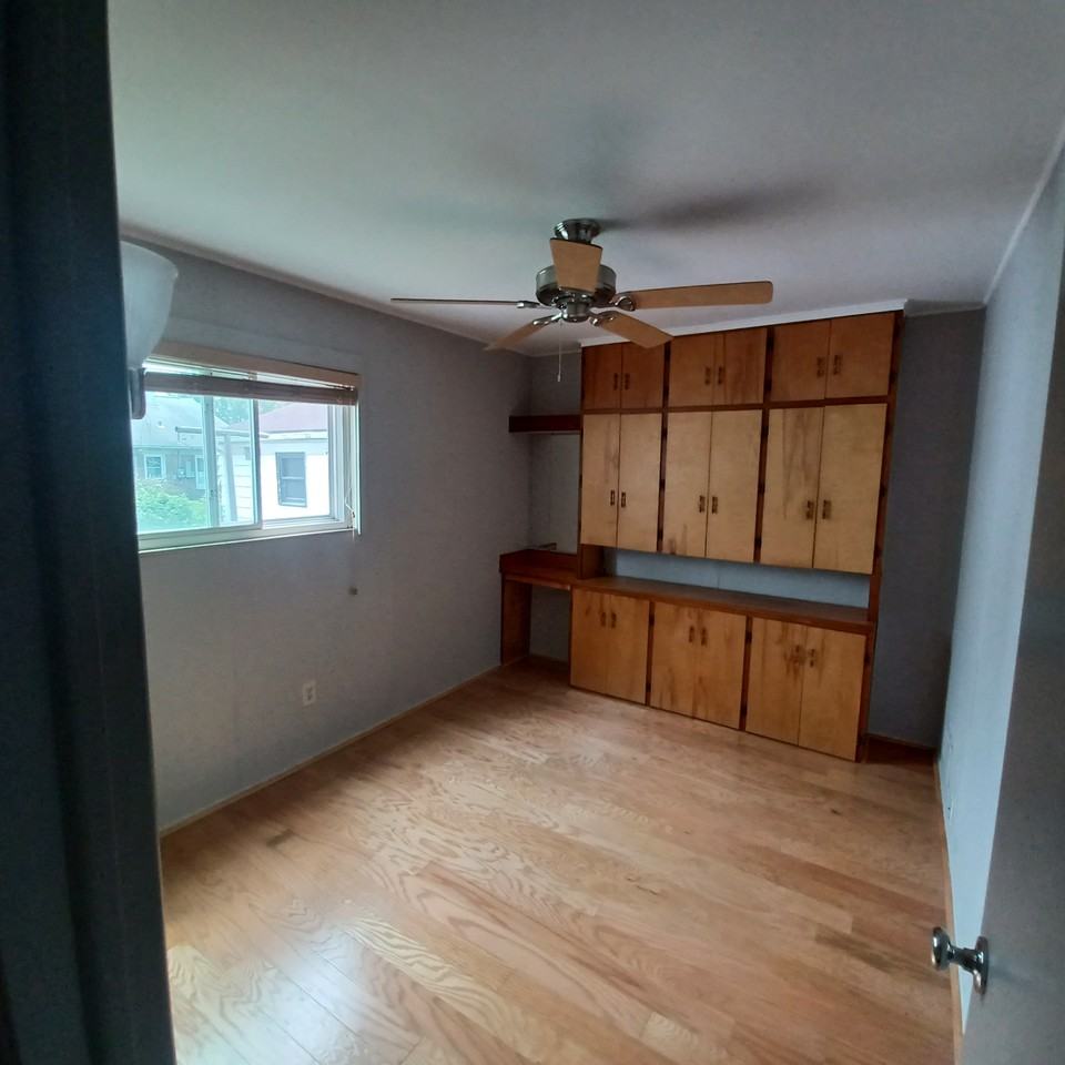 1186 E Harwood Ave - Photo 2 of 12