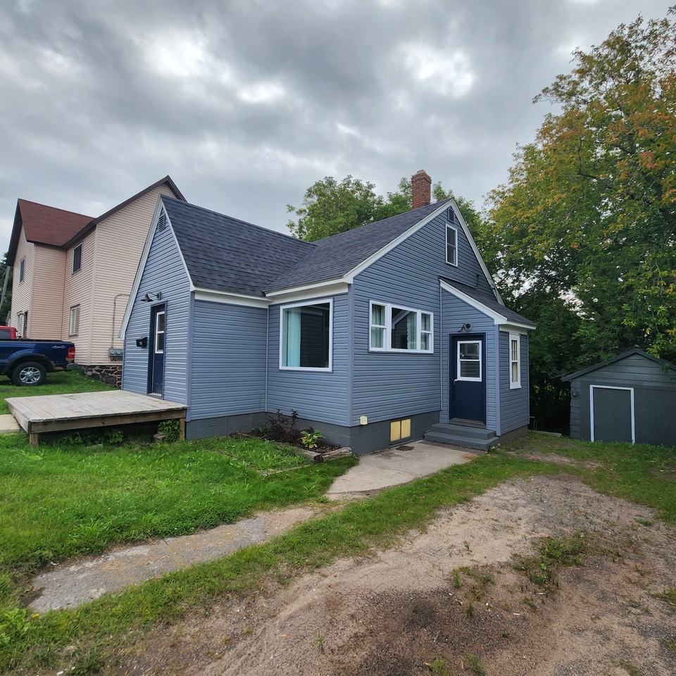 610 N Lincoln Dr - Photo 2 of 19