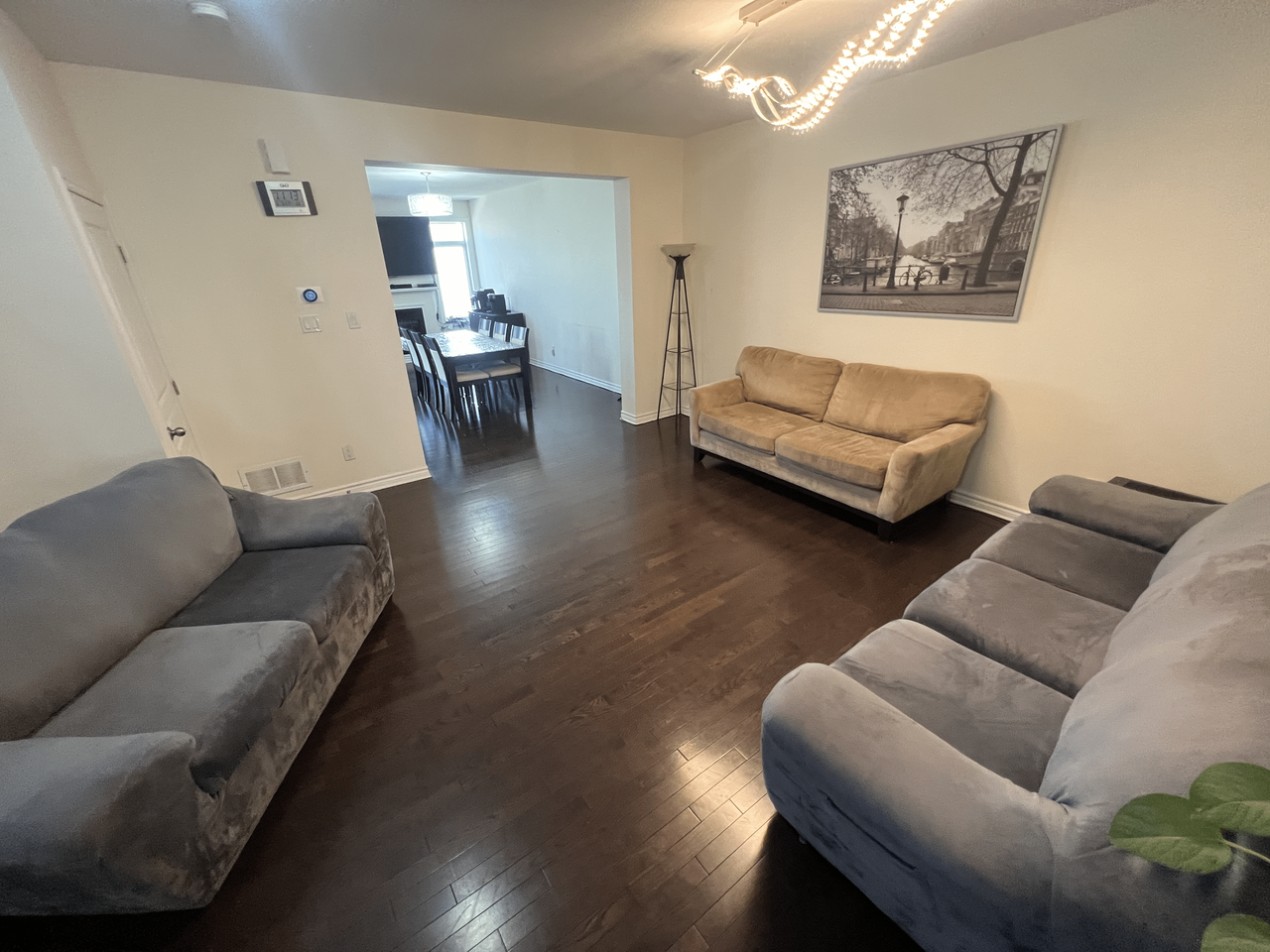 Master bedroom for rent - Photo 6 of 13