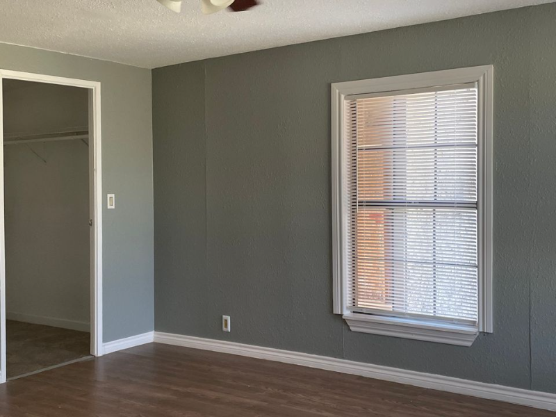 5750 Lark Ct - Photo 2 of 7