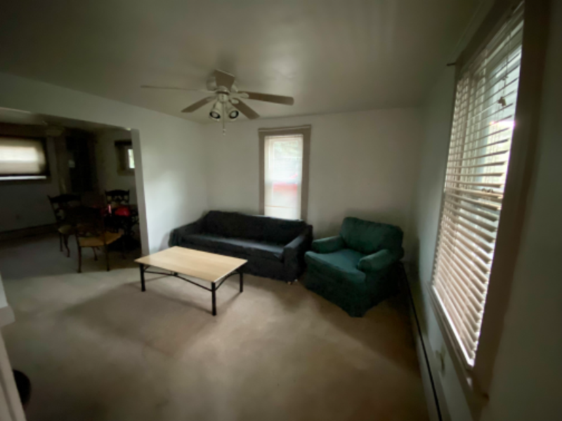 1206 Philadelphia St - Photo 3 of 5