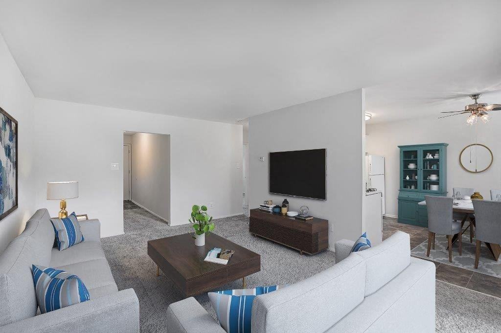 Longview Apartment Homes - Photo 3 of 19