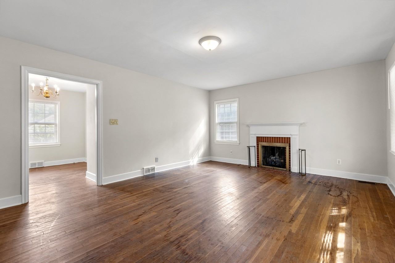 312 Boiling Springs Drive #1 - Photo 3 of 24