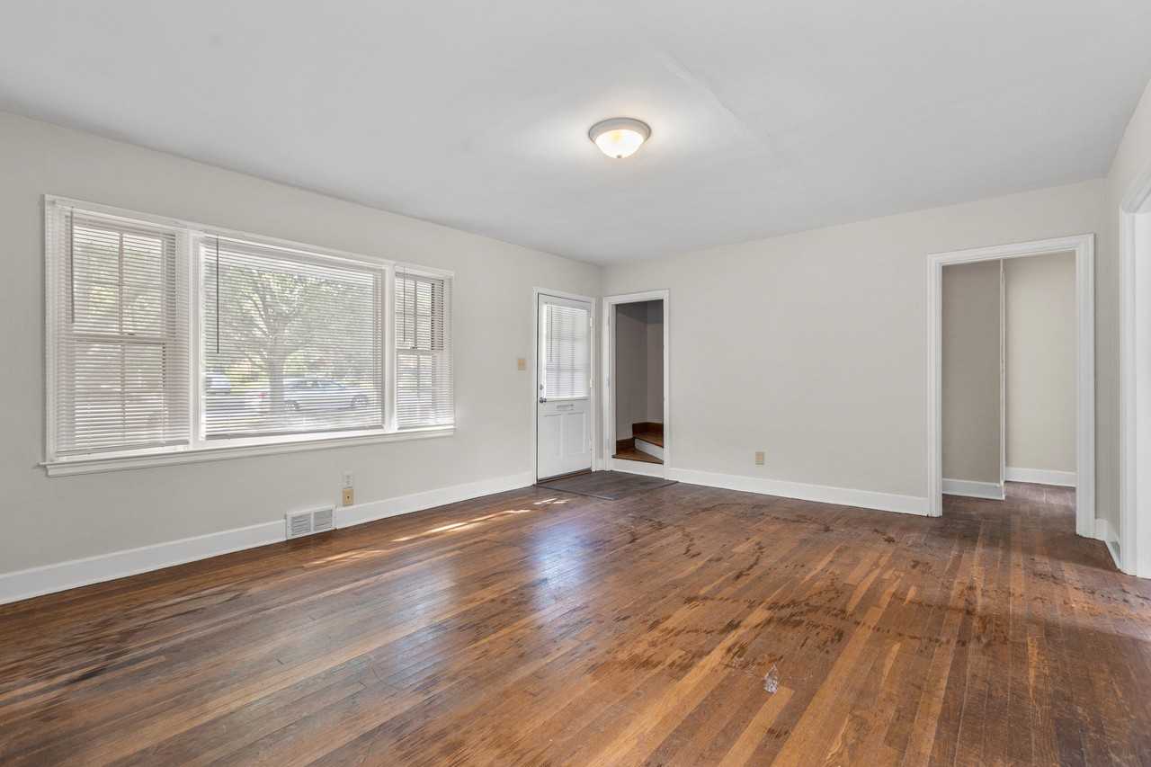 312 Boiling Springs Drive #1 - Photo 4 of 24