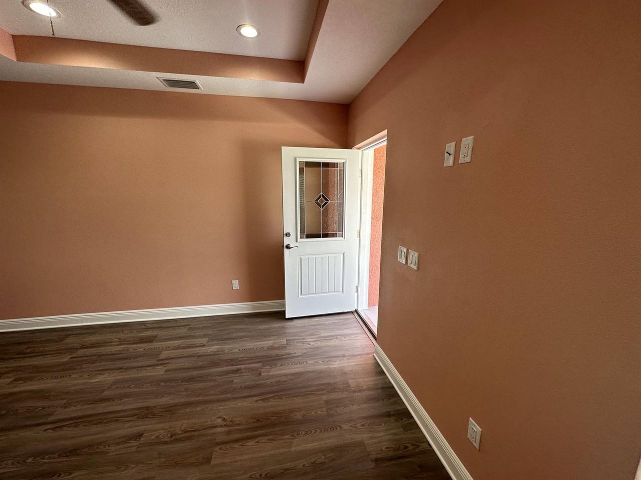 635 E Virginia Ave #111 - Photo 2 of 35