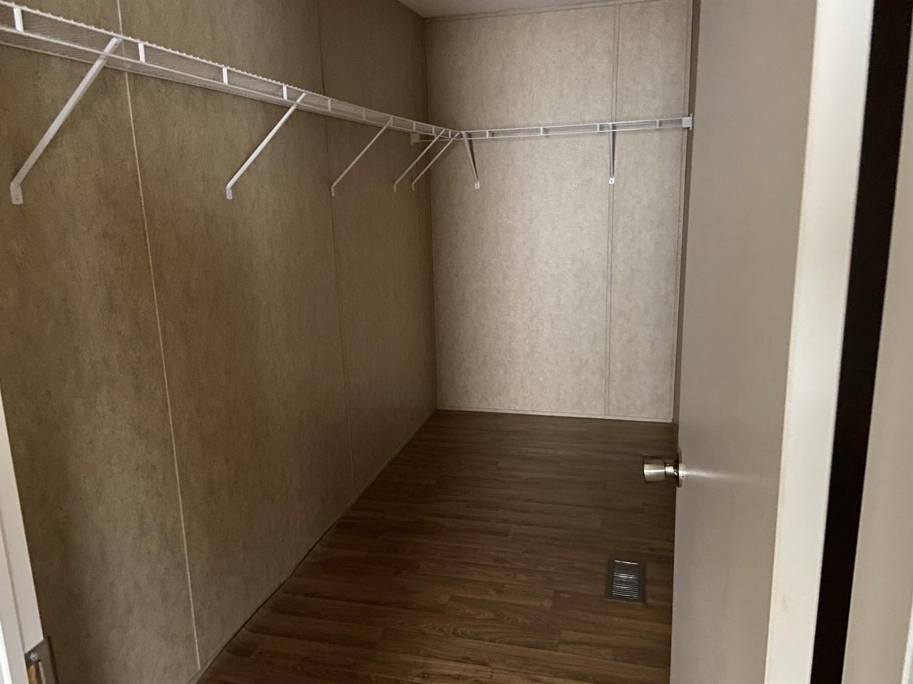 4016 Valdosta Highway - Photo 4 of 6