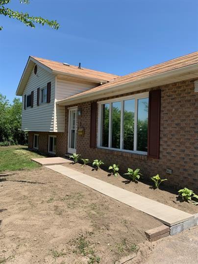 1 Wilson Crt Uppr - Photo 2 of 18