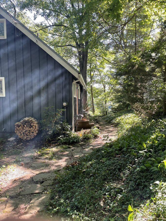 124 Holly Brook Ct - Photo 2 of 43