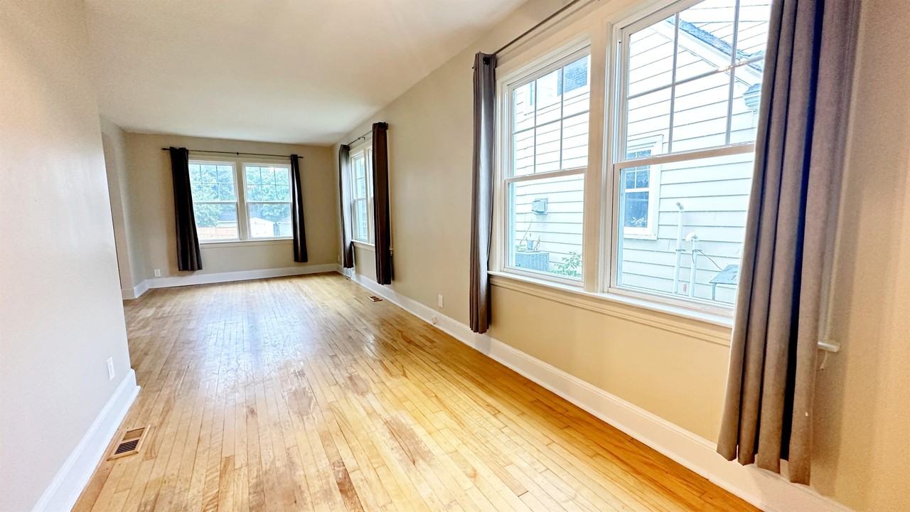 79 Burlington Ave #79 - Photo 3 of 23