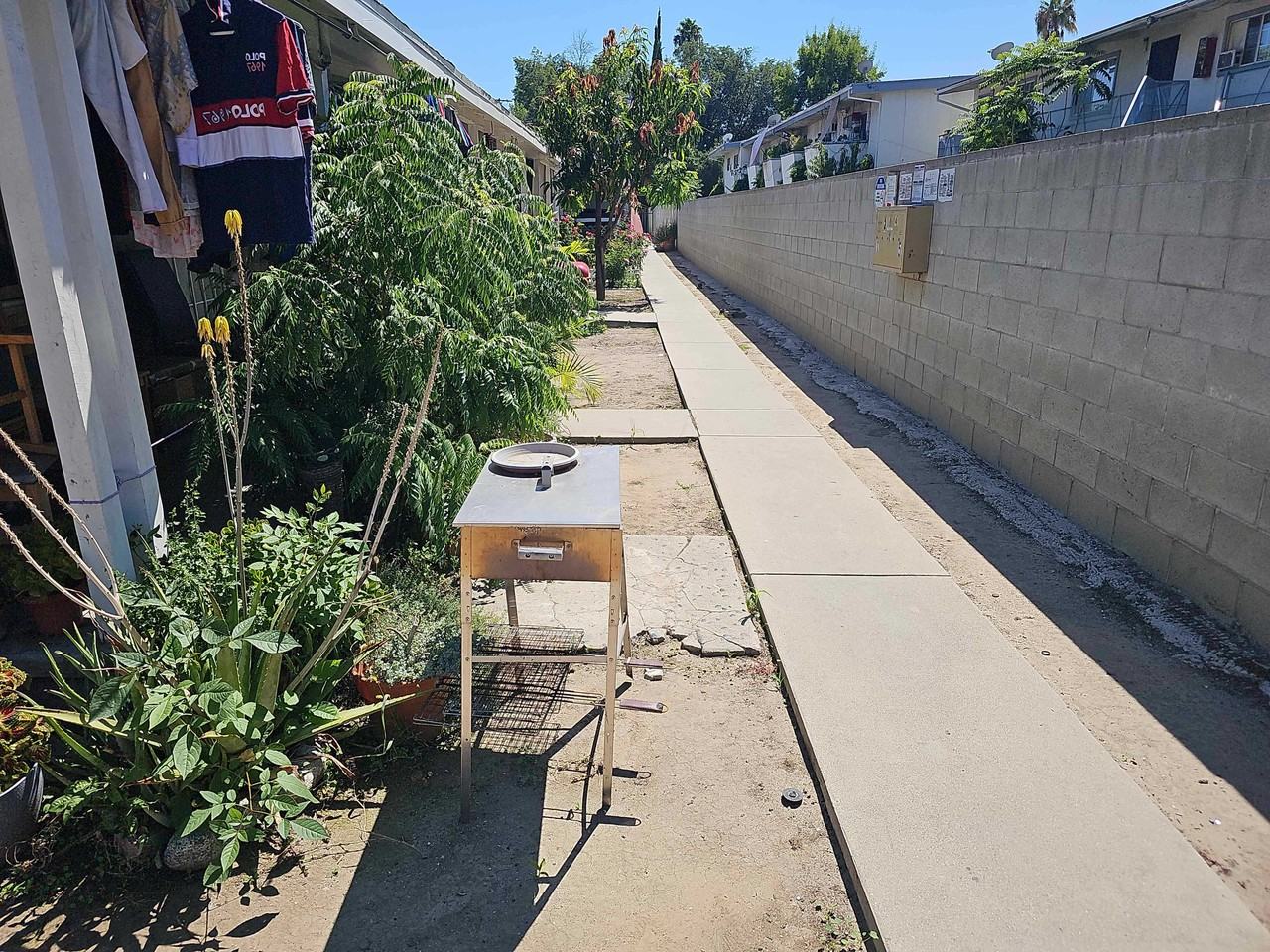 Vanowen St - Photo 2 of 29