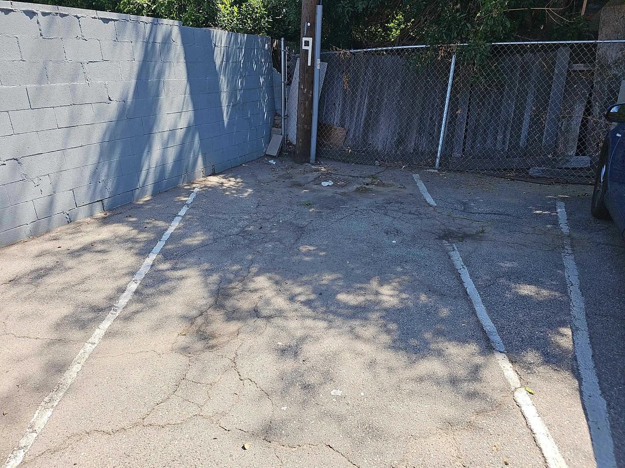 Vanowen St - Photo 4 of 29