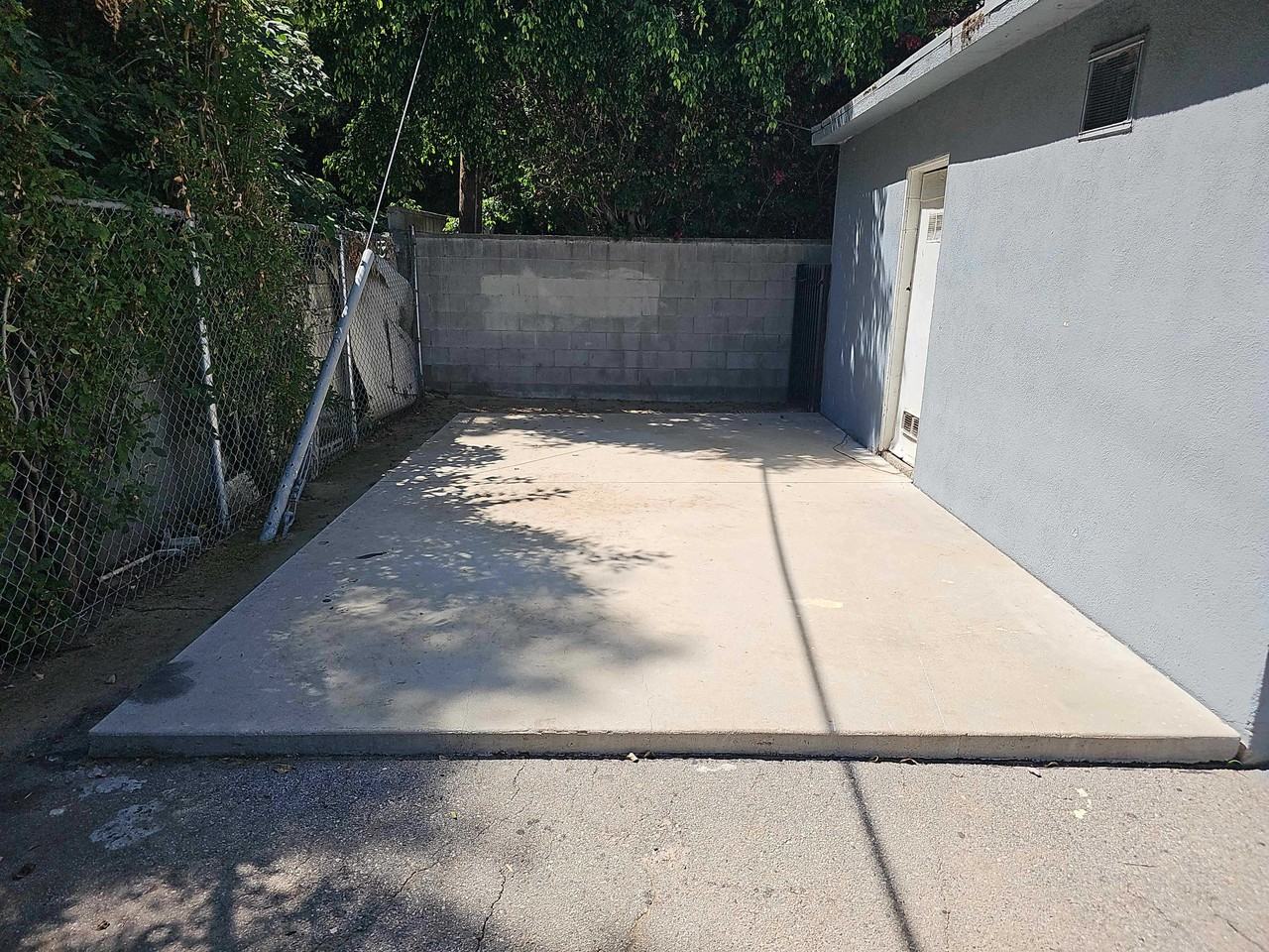 Vanowen St - Photo 5 of 29