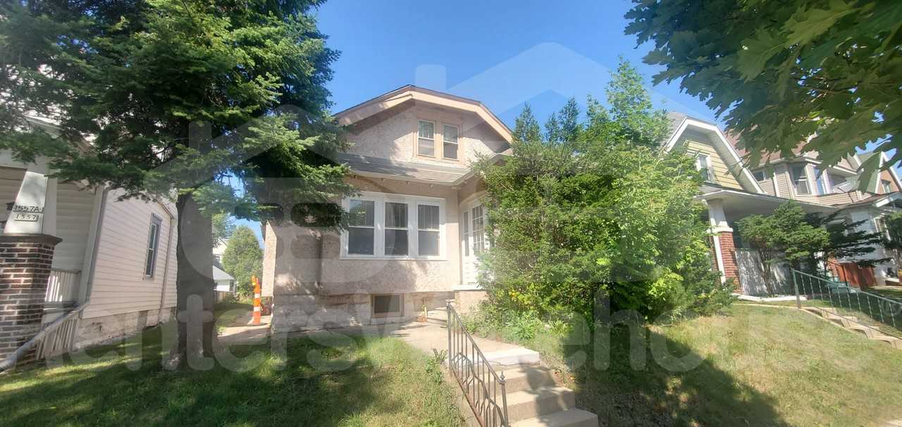 1551 S 29th St - Photo 2 of 10