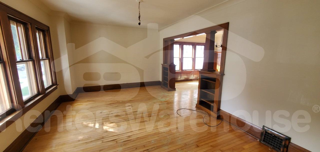 1551 S 29th St - Photo 3 of 10
