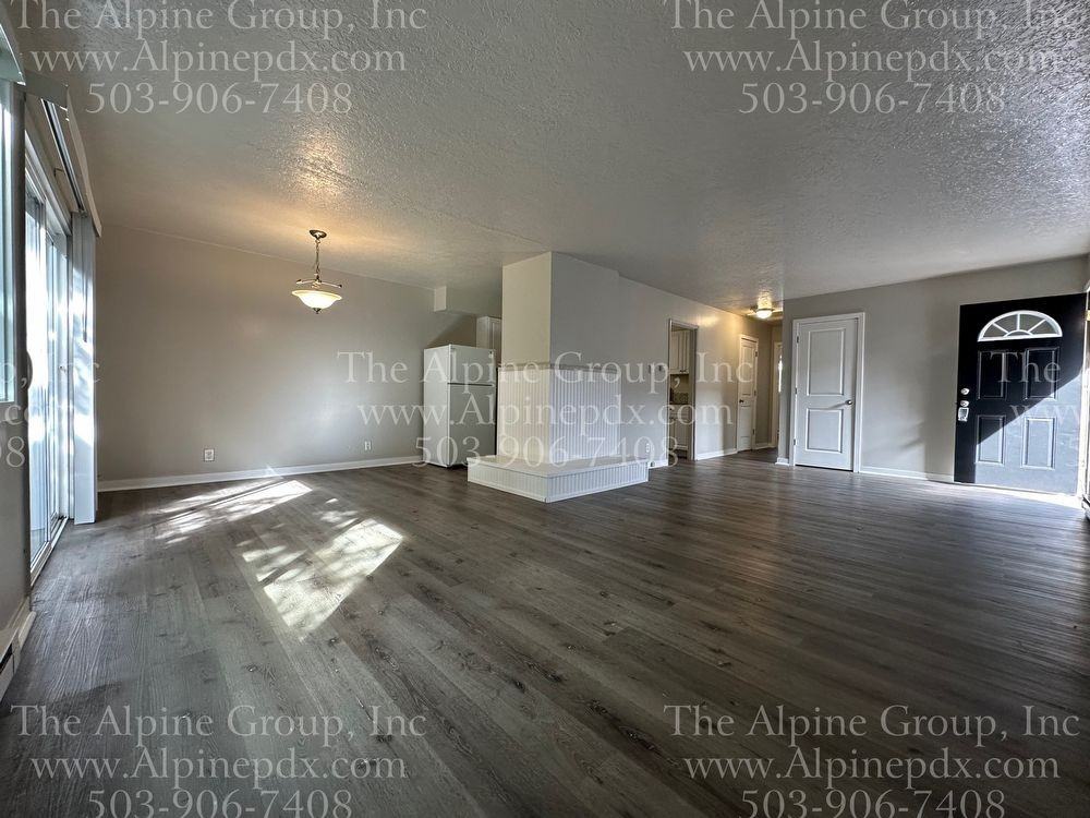 10934 Ne Broadway - Photo 3 of 10