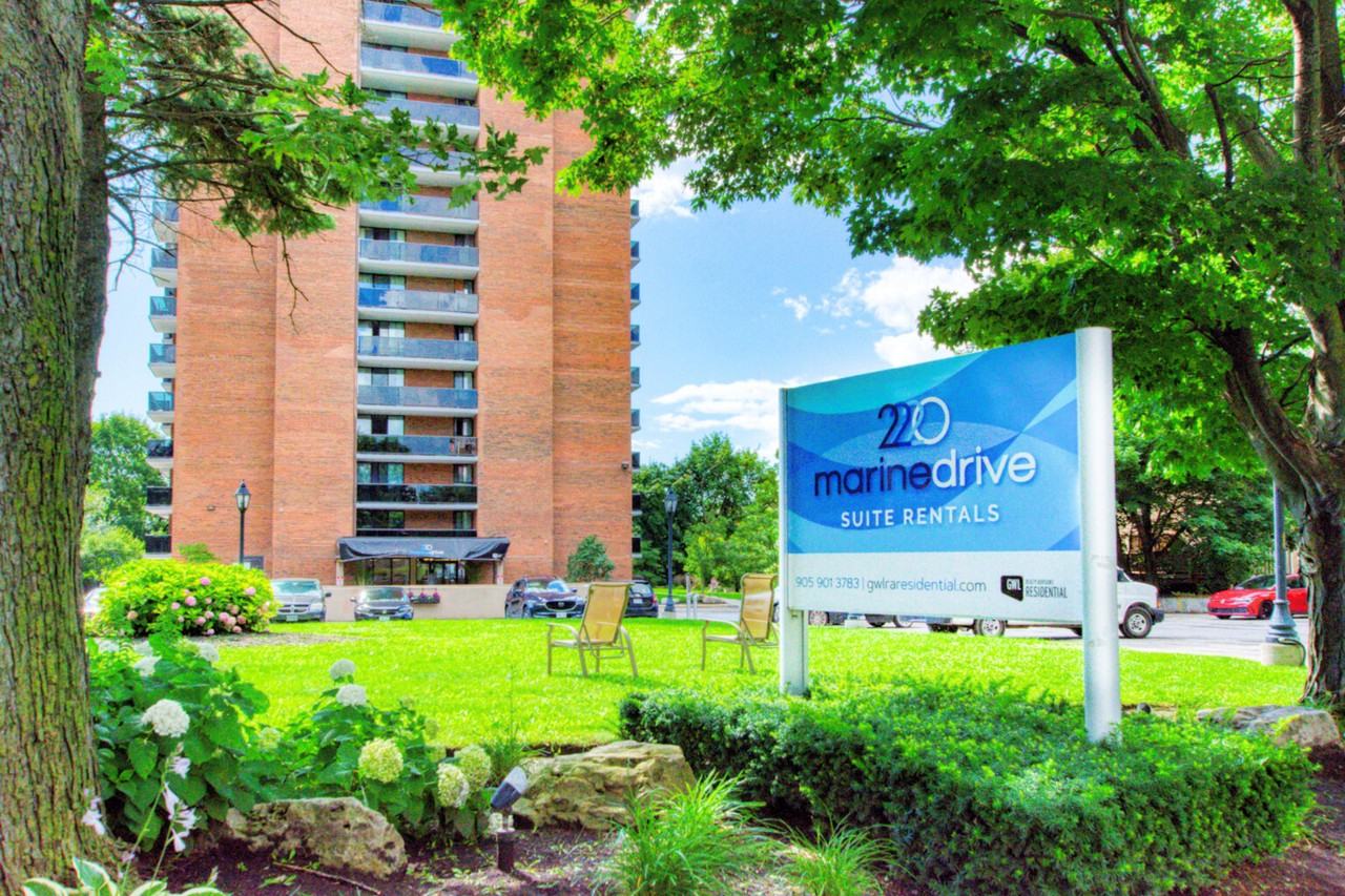 2220 Marine Drive Apartments 2220 Marine Dr, Oakville, ON L6L 5H1