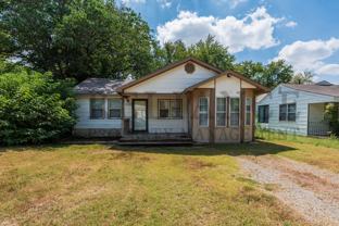 515 E Vine St - Photo 1 of 1