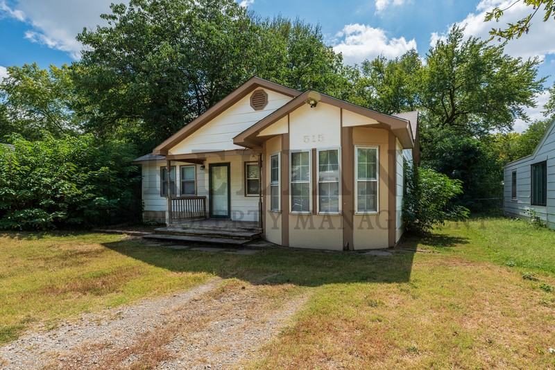 515 E Vine St - Photo 2 of 23