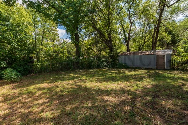 515 E Vine St - Photo 3 of 23