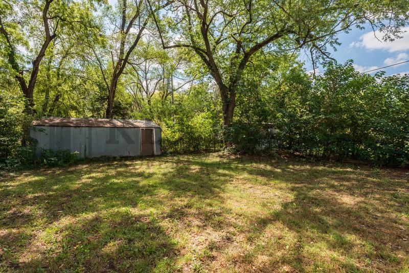 515 E Vine St - Photo 4 of 23