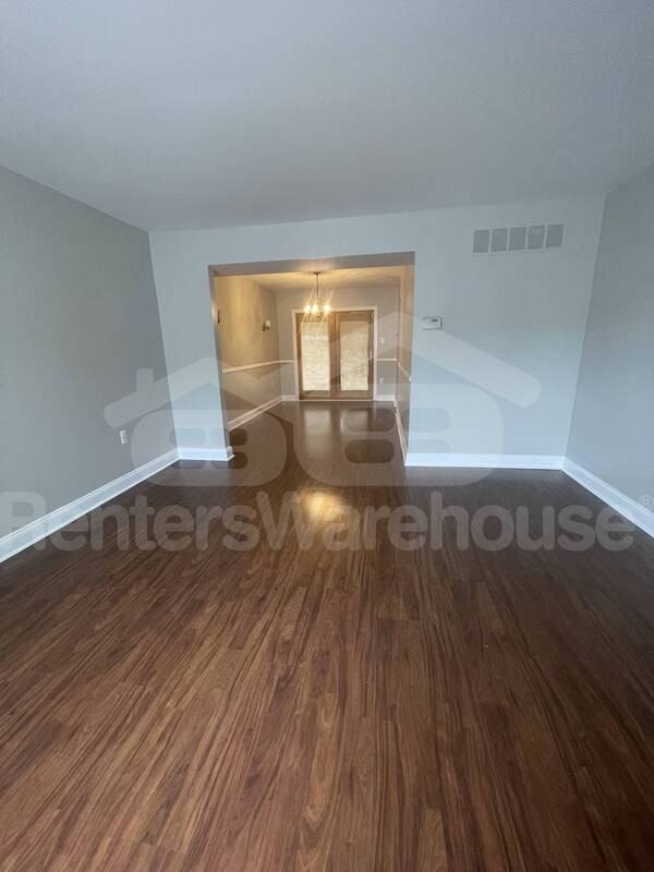 22 King Richard Ct - Photo 2 of 16