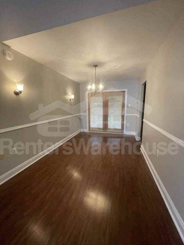 22 King Richard Ct - Photo 3 of 16