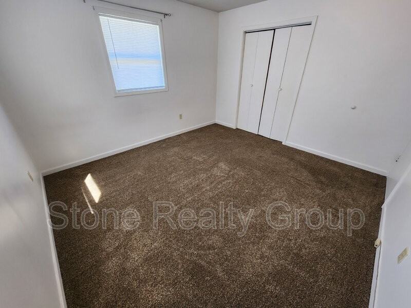 440 S Gilbert St #A - Photo 4 of 8