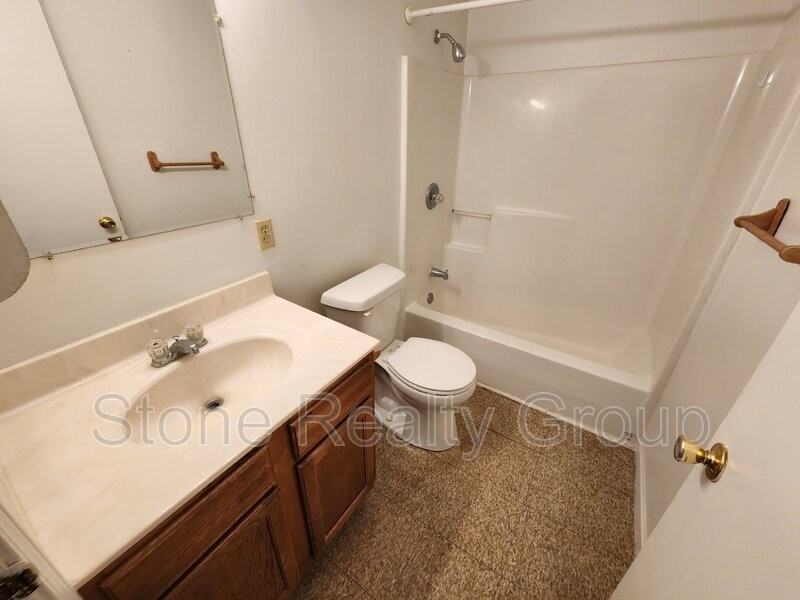 440 S Gilbert St #A - Photo 6 of 8