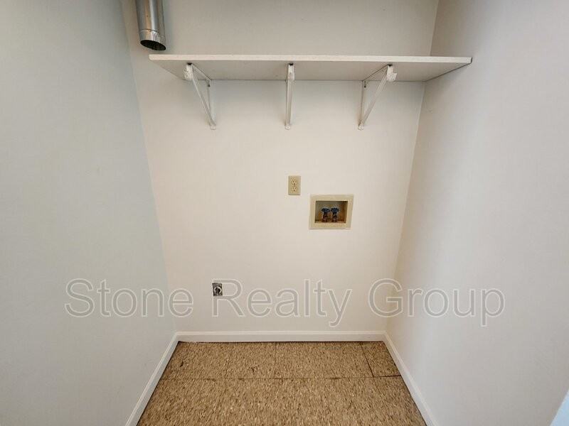 440 S Gilbert St #A - Photo 7 of 8