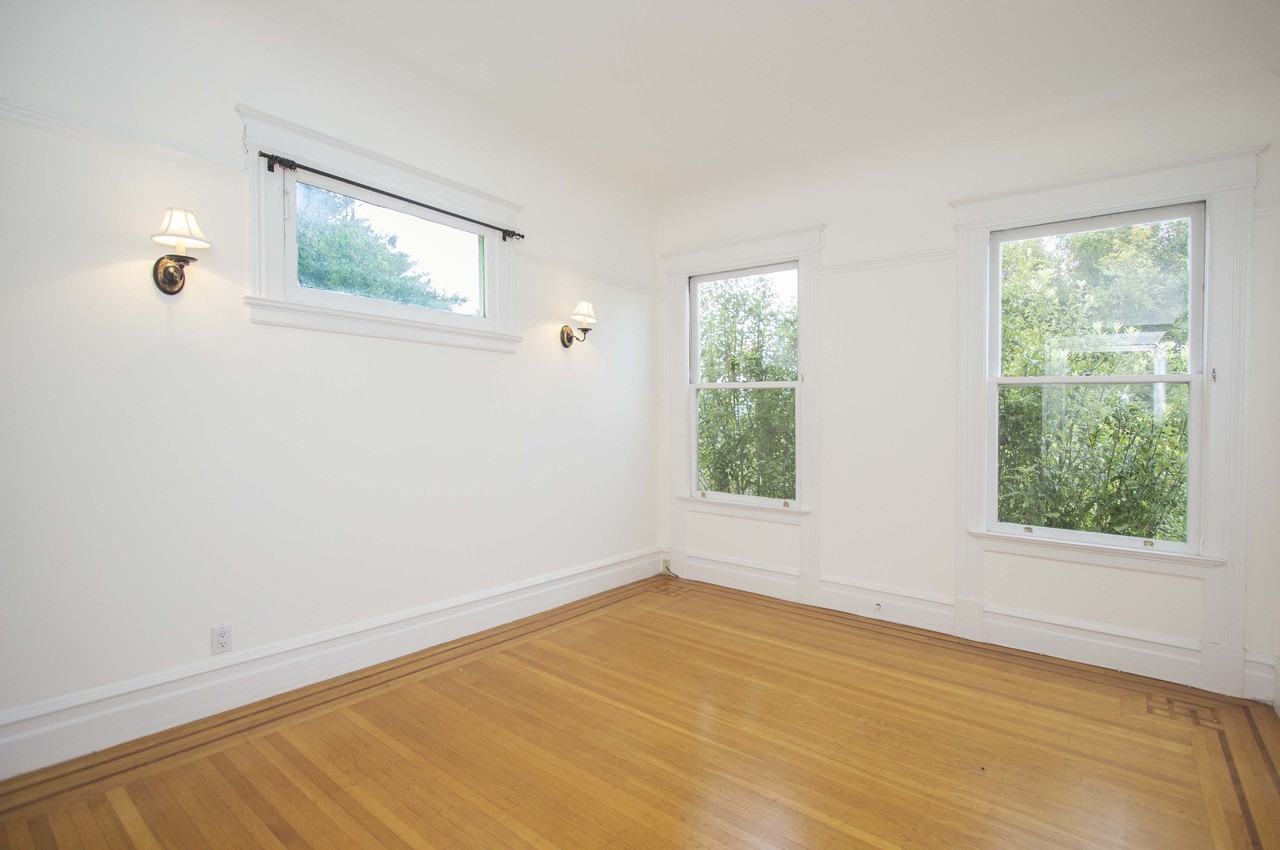 3700 Clay St - Photo 3 of 17