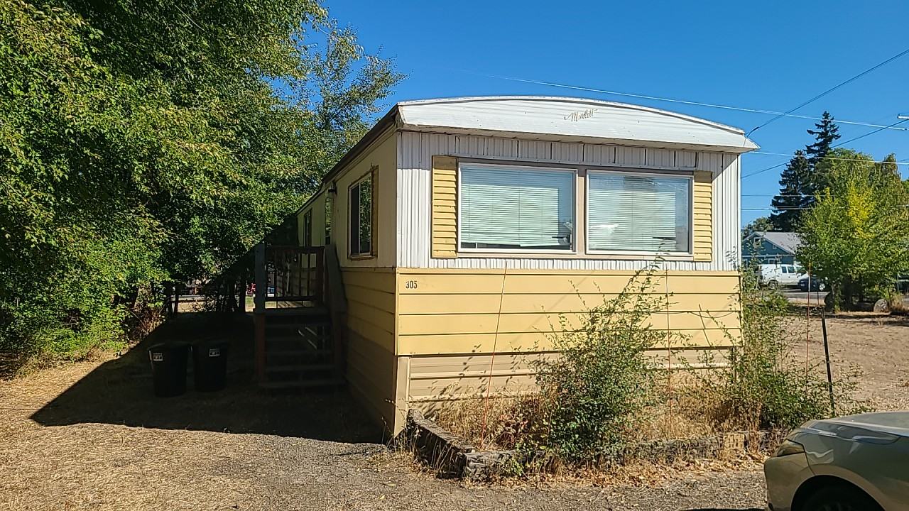 305 W Darland St #NA - Photo 3 of 8