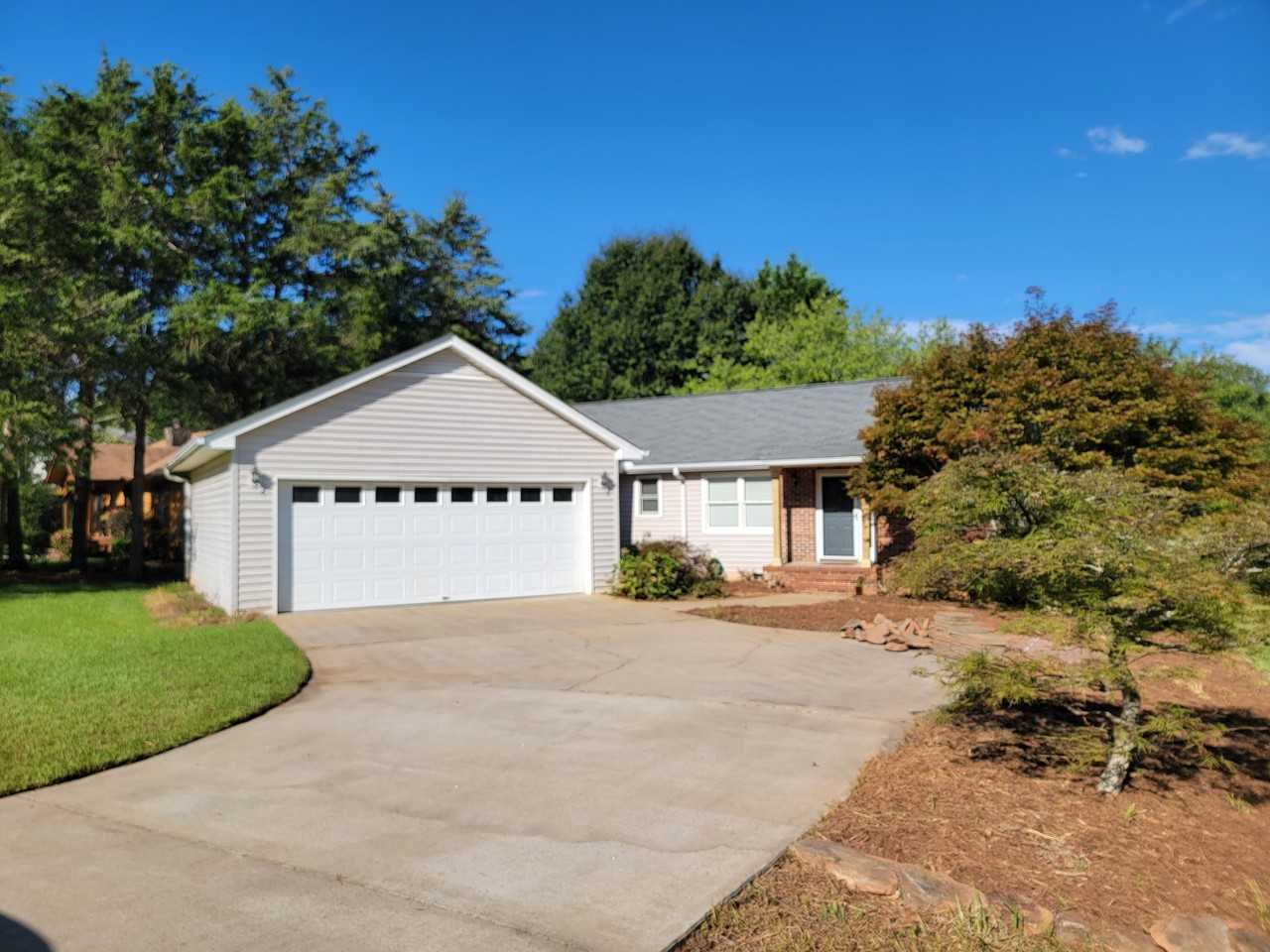 623 S Hogan Dr #NA - Photo 3 of 23