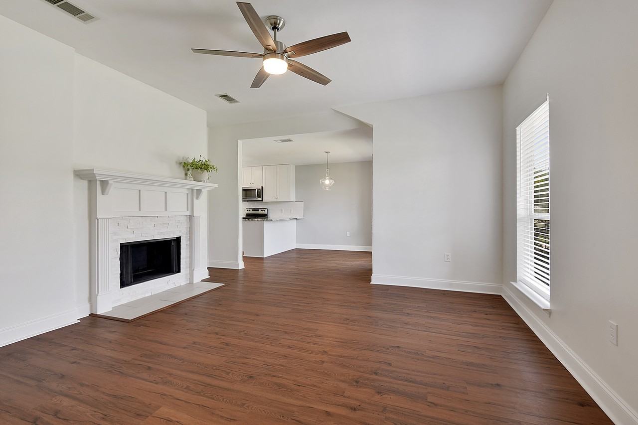 11245 Tracy St #NA - Photo 2 of 9