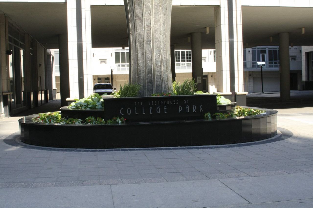 College Park I - 763 Bay #4231 - Photo 2 of 14