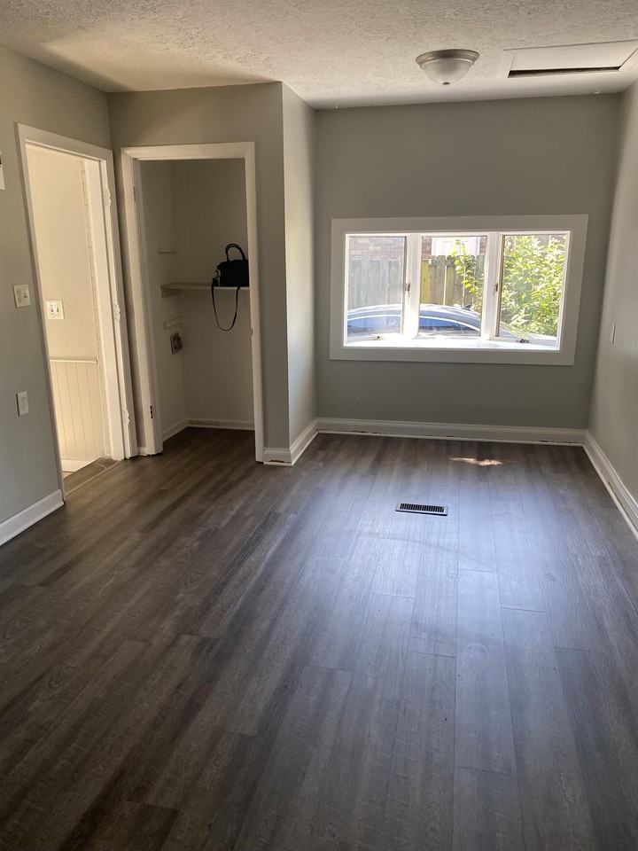 3603 Cedarwood Way #1 - Photo 5 of 20