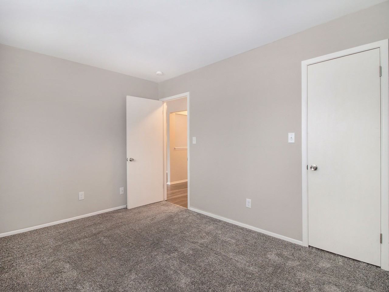 3854 Fort - 15 #15 - Photo 6 of 13