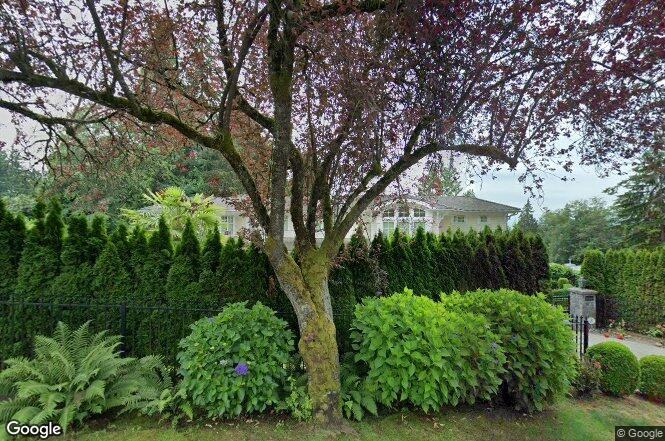 2913 Altamont Crescent - Photo 2 of 3