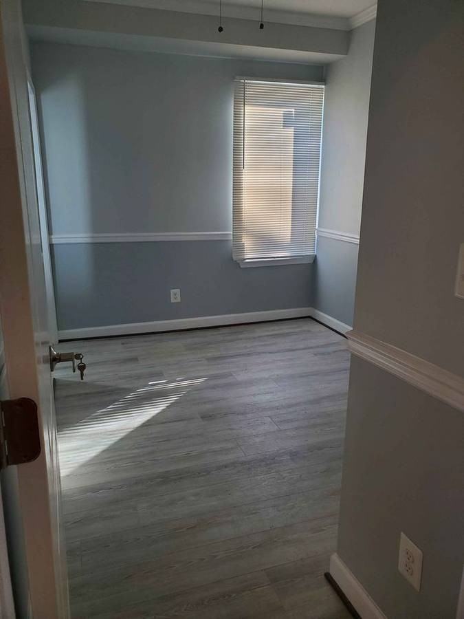 3617 Springdale Avenue - 1D Available $650 - Photo 4 of 13